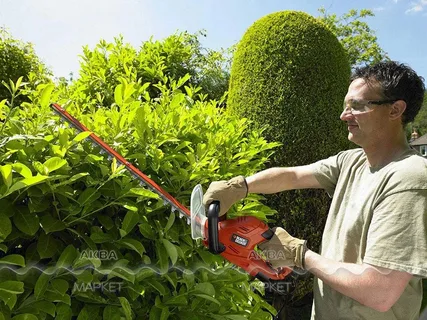 Comparing Hedge Trimmers from Top Brands: Stihl vs. DeWalt vs. Black+Decker