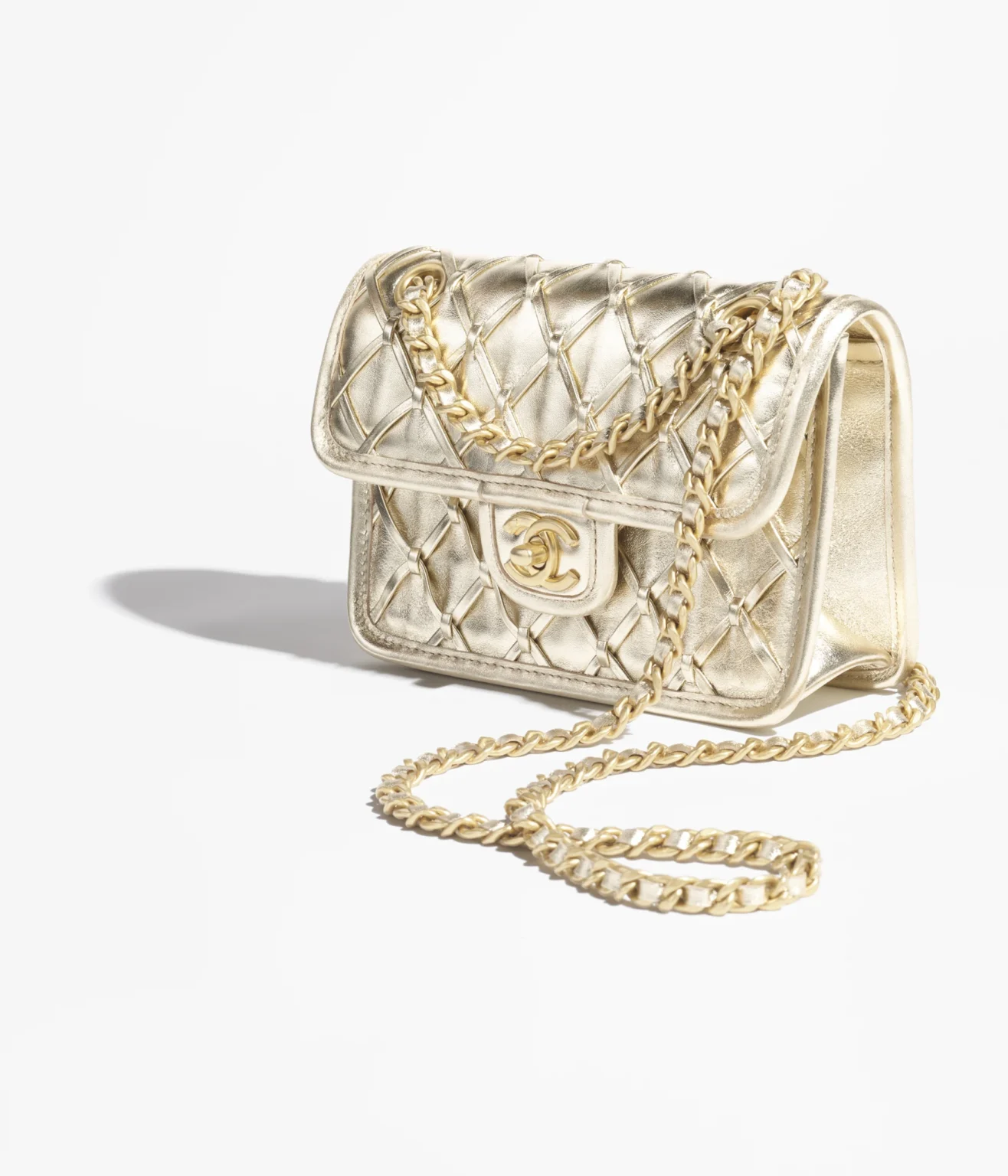 The Ultimate Guide to Buying Pre Owned Chanel Bags Online